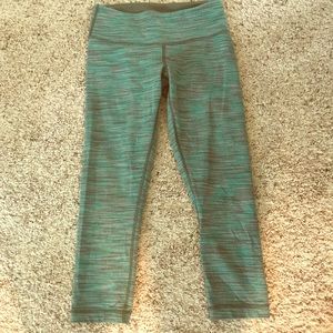 Lululemon leggings - Capri length - Sz 4